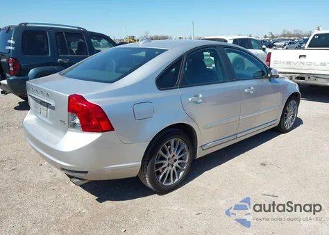 2011 Volvo S40 T5/T5 R-Design from USA, damaged, VIN YV1672MS8B2532093